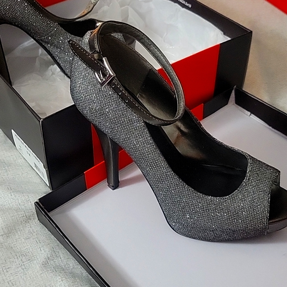 G By Guess Heels GGVALORA Pewter Multi Fabric 8m